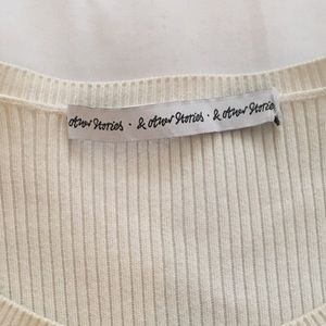 & Other Stories Sweaters - & Other Stories Cream Sweater with Bell Sleeves M & Other Stories Sweaters - & Other Stories Cream Sweater with Bell Sleeves M